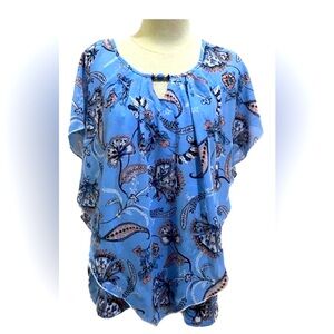 Notations M flowing floral top